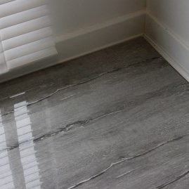 floor-silver oak